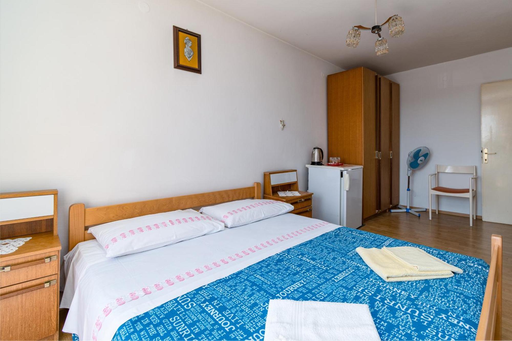 Apartments And Rooms With Parking Space Skrbcici, Krk - 21231 Cameră foto